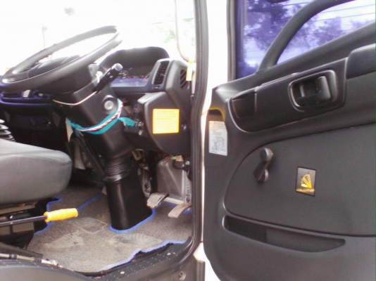 6ล้อแมกก้า 175แรง ปี 57 วิ่งแสนกว่า