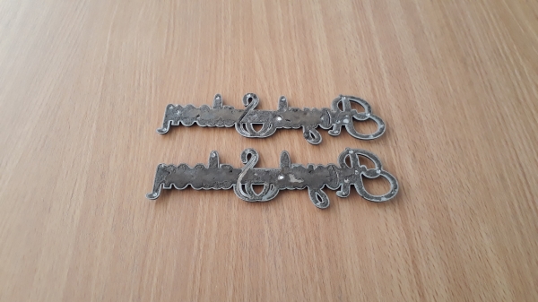 เพลท Royal Saloon