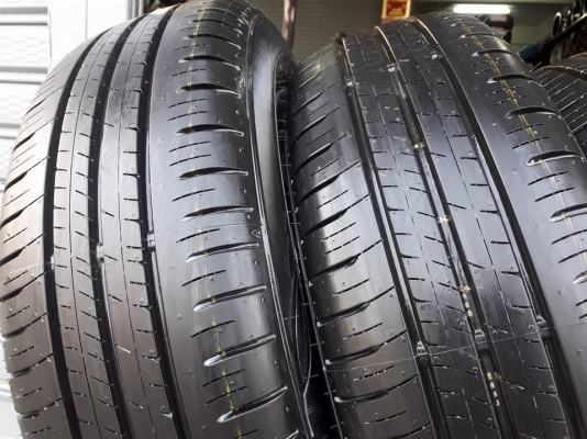 ขายล้อแม็กป้ายแดง yaris 15" พร้อมยางปี17 สนใจติดต่อร้าน ก.เจริญการยางครับ 081-3747940