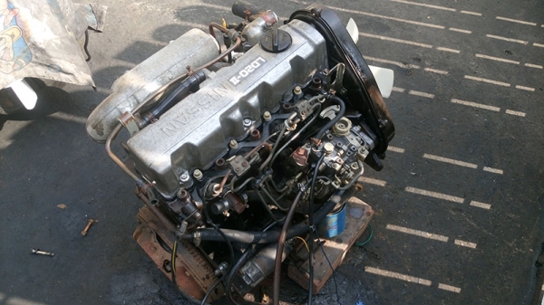 ขายเครื่องยนต์ดีเซลขับหลังนิสสัน 2000