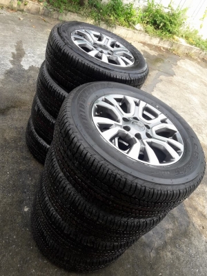 ขายล้อแม็กป้ายแดง ranger 18" พร้อมยางปี17 สนใจติดต่อร้าน ก.เจริญการยางครับ 081-3747940