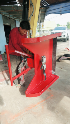 เครื่องตัดหญ้าแต่งกิ่งไม้ติดแมคโค