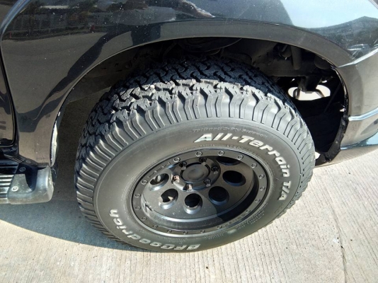 ฝากขายแมคเลนโซ่M1 กว้าง 9 นิ้ว พร้อมยางBF All 265 75 16 ปี 13 ยกชุด 18500 บาท ฝากขายแมคเลนโซ่M1 กว้าง 9 นิ้ว พร้อมยางBF All 265 75 16 ปี 13 ยกชุด 18500 บาท