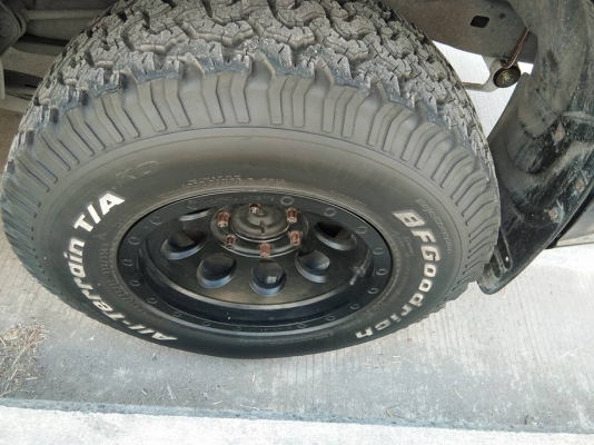 ฝากขายแมคเลนโซ่M1 กว้าง 9 นิ้ว พร้อมยางBF All 265 75 16 ปี 13 ยกชุด 18500 บาท