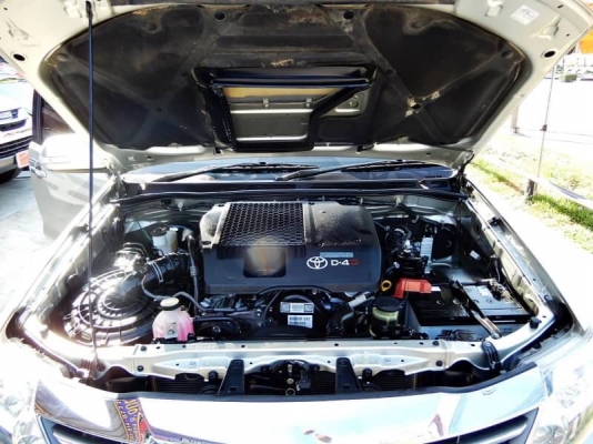 TOYOTA FORTUNER 2.5 G เกียร์AT ปี 2015 โทร 062-991-6649 ดาวออโต้เบสท์