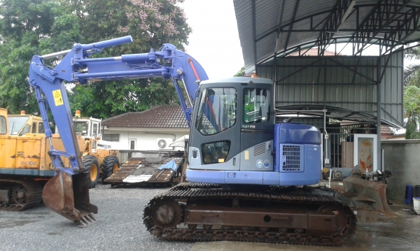 ต้องการขายรถขุดยี่ห้อ KOMATSU-PC128UU-2EOรถนอกนำเข้าจากญี่ปุ่น