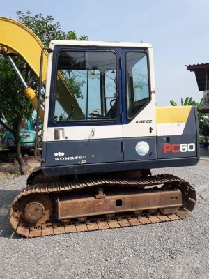 ขายKOMATSU PC60-6  เก่าญี่ปุ่นแท้  สภาพสวย เดิมๆๆ 3,XXX  ชั่วโมง  พร้อมใช้  โทร 089-3818694  ดวงนภา