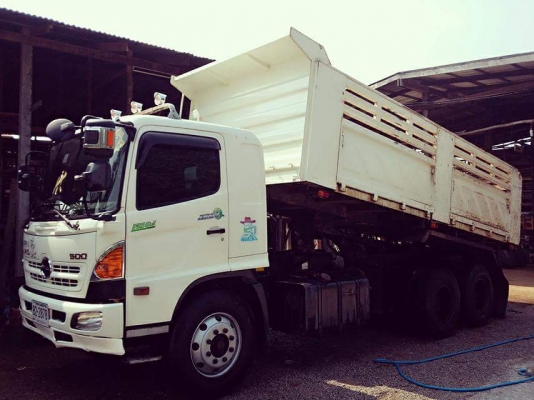 ขายค่ะ...HINO 251 รถปี 2556 ป้ายแดงมือเดียว เดิมทุกจุดเปลี่ยนแค่ยางกับแบต เจ้าของขับเองไม่เคยจ้าง รถ