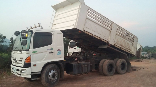 ขายค่ะ...HINO 251 รถปี 2556 ป้ายแดงมือเดียว เดิมทุกจุดเปลี่ยนแค่ยางกับแบต เจ้าของขับเองไม่เคยจ้าง รถ