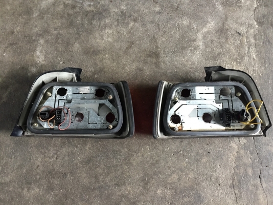 ไฟท้าย e36 นกแก้ว