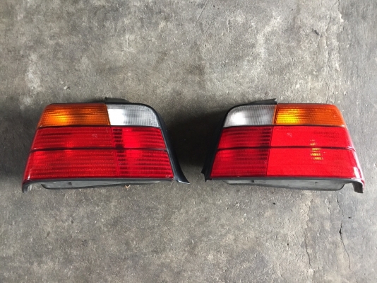 ไฟท้าย e36 นกแก้ว