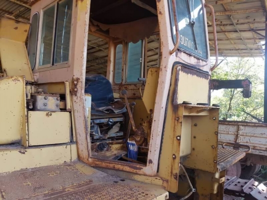 ขาย 390,000 บาท CATTERPILAR D6H (ไม่มีเครื่อง-เกียร์).  โช่หนา แผ่นสวย เอกสารเล่มทะเบียน  รถอยู่ จ.ปราจีนบุรี โทร&amp;ไอดีไลน์ 0610710295