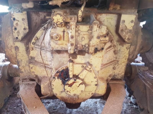 ขาย 390,000 บาท CATTERPILAR D6H (ไม่มีเครื่อง-เกียร์).  โช่หนา แผ่นสวย เอกสารเล่มทะเบียน  รถอยู่ จ.ปราจีนบุรี โทร&amp;ไอดีไลน์ 0610710295