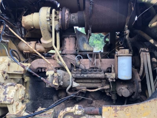 ขาย 335,000 บาท CATTERPILAR D7F เครื่องดี เกียร์ตัด. ระบบไฮโดลิกพร้อม โช่หนา แผ่นสวย เอกสารชื้อขาย  รถอยู่ จ.ปราจีนบุรี โทร&amp;ไอดีไลน์ 0610710295