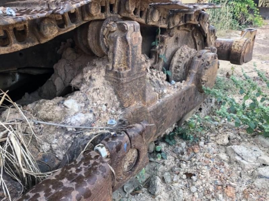 ขาย 335,000 บาท CATTERPILAR D7F เครื่องดี เกียร์ตัด. ระบบไฮโดลิกพร้อม โช่หนา แผ่นสวย เอกสารชื้อขาย  รถอยู่ จ.ปราจีนบุรี โทร&amp;ไอดีไลน์ 0610710295