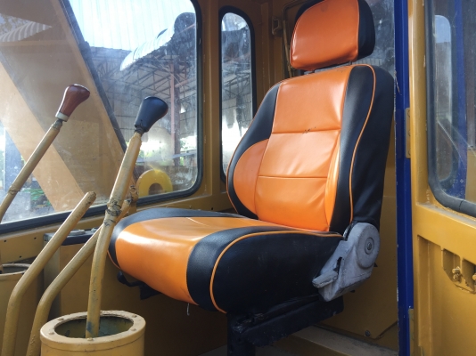 KOMATSU PC60-1 พร้อมหัวแย๊คปูน