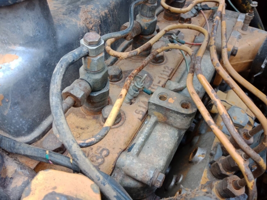 KOMATSU PC60-1 พร้อมหัวแย๊คปูน