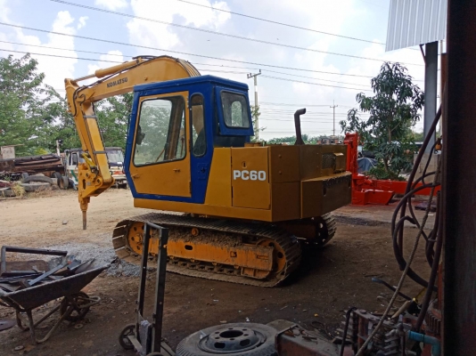 KOMATSU PC60-1 พร้อมหัวแย๊คปูน