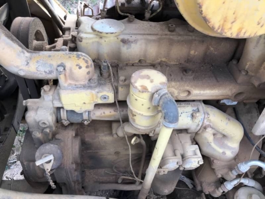 ขาย 530,000 บาท CATTERPILAR D5H เครื่องดี เกียร์ตัด. ระบบไฮโดลิกพร้อม โช่หนา แผ่นสวย เอกสารเล่มทะเบียน  รถอยู่ จ.ปราจีนบุรี โทร&amp;ไอดีไลน์ 0610710295