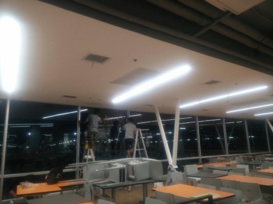 รับงานติดฟิล์มอาคาร จังหวัดกำแพงเพชรและไกล้เคียง ราคาย่อมเยาว์ สนใจติดต่อ086-1734431 รับงานติดฟิล์มอาคาร จังหวัดกำแพงเพชรและไกล้เคียง ราคาย่อมเยาว์ สนใจติดต่อ086-1734431