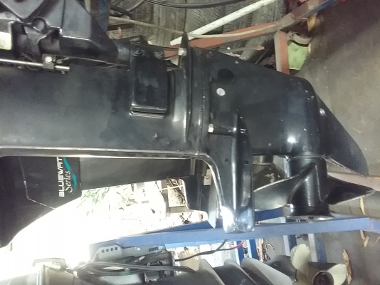 ขายเครื่องmercuru15hpหางสั่น