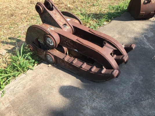 ขายหัวคีบไม้สำหรับpc60 รูสลัก6ซม. LINE:wii036 โทร088-602-1119