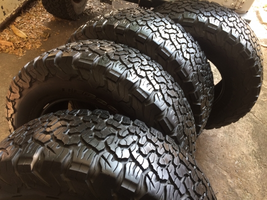 มือ2 BF Goodrich All-Terrain KO2 265 70 r17 มือ2 BF Goodrich All-Terrain KO2 265 70 r17