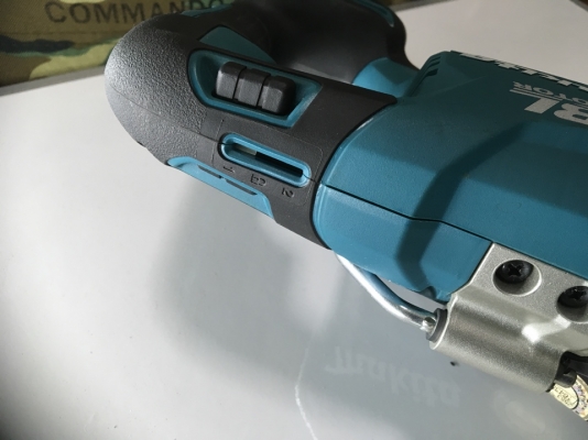 เลื่อยชักไร้สาย makita 18v Brushless
