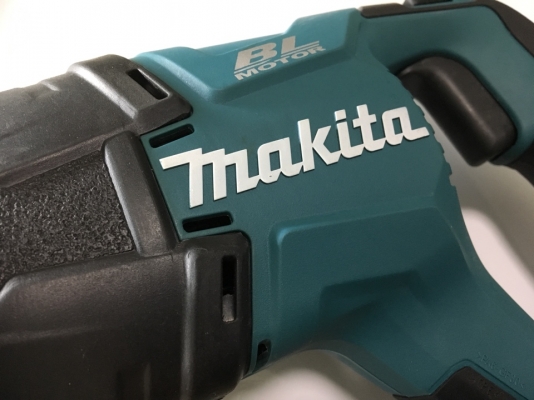 เลื่อยชักไร้สาย makita 18v Brushless เลื่อยชักไร้สาย makita 18v Brushless