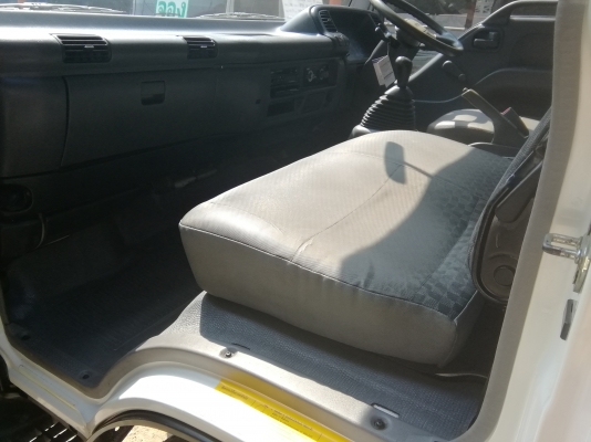 6 ล้อกลาง *EURO.2* ISUZU  NPR 130 แรงม้า *ยาว 5.00 ม.* รถสวยเดิม+สวยจริง * รถห้างแท้ *  มีเล่มพร้อมโอน *