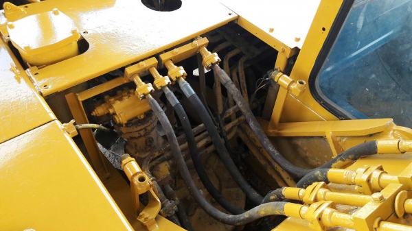 komatsu pc200-2 komatsu pc200-2