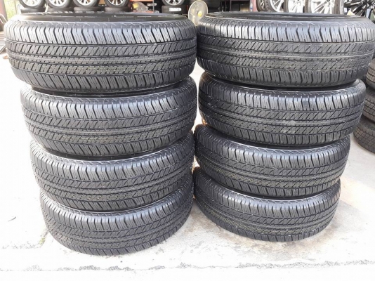 ขายยางป้ายแดงปี17 bridgestone dueler 265/65r17สนใจติดต่อร้าน ก.เจริญการยางครับ 081-3747940