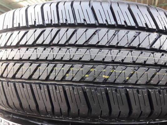 ขายยางป้ายแดงปี17 bridgestone dueler 265/65r17สนใจติดต่อร้าน ก.เจริญการยางครับ 081-3747940