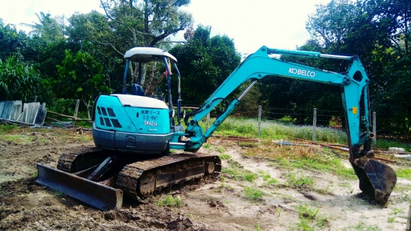 ขาย!! >>> Kobelco Sk40SR พร้อมใช้งาน แถมบุ้งกี๋ปาดเลนให้ <<< เบอร์ติดต่อ 098-7155789 086-4631102