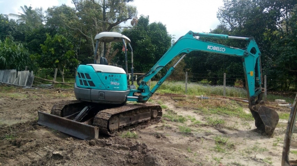 ขาย!! >>> Kobelco Sk40SR พร้อมใช้งาน แถมบุ้งกี๋ปาดเลนให้ <<< เบอร์ติดต่อ 098-7155789 086-4631102