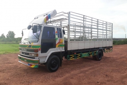 ISUZU ROCKY 195 แรง ยาง 825 ขอบ 16 ยาว 6.2 ม. เครื่องดี ยางดี ครัทซีสวย ขาย 550,000 บาท ศุภากร 081-1 ISUZU ROCKY 195 แรง ยาง 825 ขอบ 16 ยาว 6.2 ม. เครื่องดี ยางดี ครัทซีสวย ขาย 550,000 บาท ศุภากร 081-1