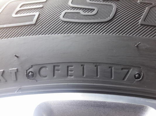 ขายล้อแม็ก ranger 18"&times;8" ยางปี17 สนใจติดต่อร้าน ก.เจริญการยางครับ 081-3747940