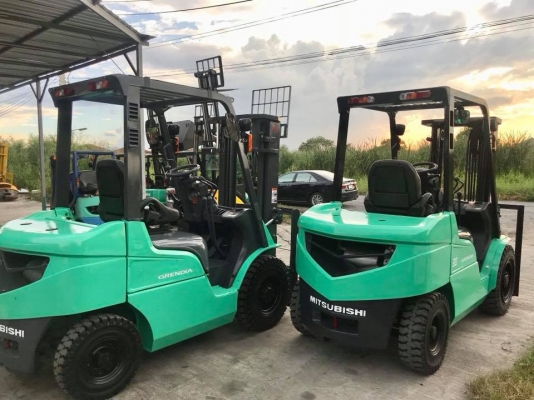 ขายรถ MITSUBISHI ขนาด 2.00 ตัน และ ขนาด  3.00 ตัน