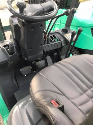 ขายรถ MITSUBISHI ขนาด 2.00 ตัน และ ขนาด  3.00 ตัน