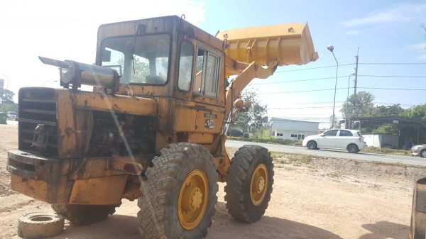 ขายรถตัก ยี่ห้อ KOMATSU  รุ่น JH30B  ราคาถูก สภาพดี สนใจติดต่อคุณรัตนศักดิ์ โทร.081-7621704