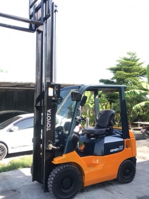 รถยก TOYOTA  รุ่น 7  ขนาด  1.5  ตัน