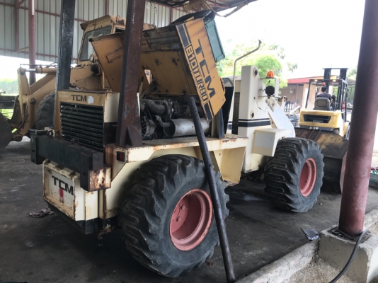 ขายรถตัก ยี่ห้อ TCM-810 เทอร์โบ ราคาถูก สภาพดี สนใจติดต่อคุณรัตนศักดิ์ โทร.081-7621704