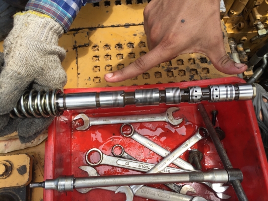 หาซื้อ แพคอนโทรล ที่ไฟไหม้ หรือ แตกเสียหาย ของ CAT 312B