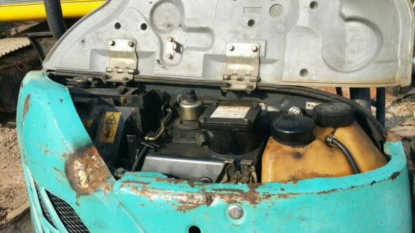 ขายแบคโฮkobelco sk25sr ปั้มนิ้ว คอนโทรลสั้น