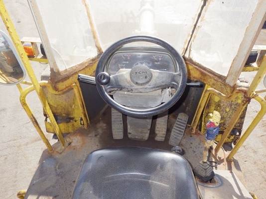 ขายรถตัก ยี่ห้อ TCM รุ่น E835