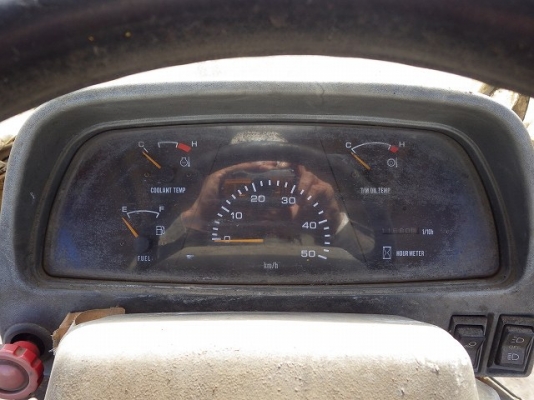 ขายรถตัก ยี่ห้อ TCM รุ่น E835