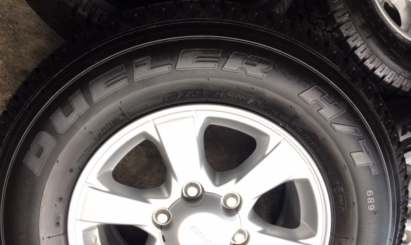 แม็กป้ายแดง ISUZU New D-Max 1.9 Blue Power ขอบ 16 พร้อมยาง Bridgestone 245-70-16 ปลายปี 16 ตุ่มยังอยู่