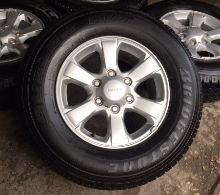 แม็กป้ายแดง ISUZU New D-Max 1.9 Blue Power ขอบ 16 พร้อมยาง Bridgestone 245-70-16 ปลายปี 16 ตุ่มยังอยู่