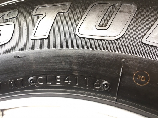 แม็กป้ายแดง ISUZU New D-Max 1.9 Blue Power ขอบ 16 พร้อมยาง Bridgestone 245-70-16 ปลายปี 16 ตุ่มยังอยู่