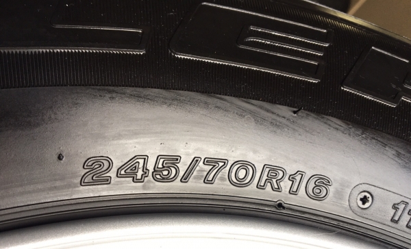 แม็กป้ายแดง ISUZU New D-Max 1.9 Blue Power ขอบ 16 พร้อมยาง Bridgestone 245-70-16 ปลายปี 16 ตุ่มยังอยู่